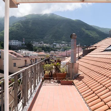 Sea Front Duplex Sorrento Coast Near Pompei Ruins Apartment