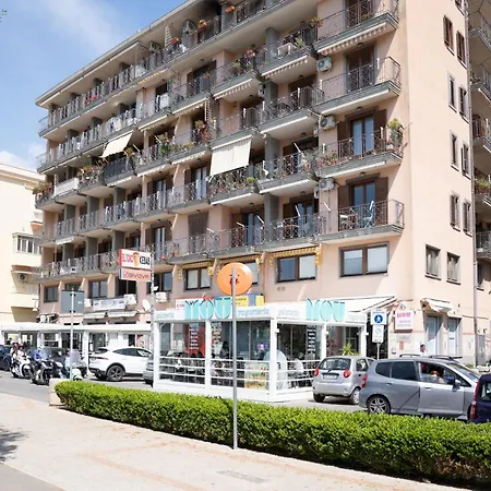 Sea Front Duplex Sorrento Coast Near Pompei Ruins